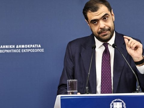Μαρινάκης αναιρεί Μαρινάκη: «Οι μητροπολίτες να παίρνουν λιγότερα από μουφτή;» – «Μην τους βάζουμε απέναντι σε άλλους»